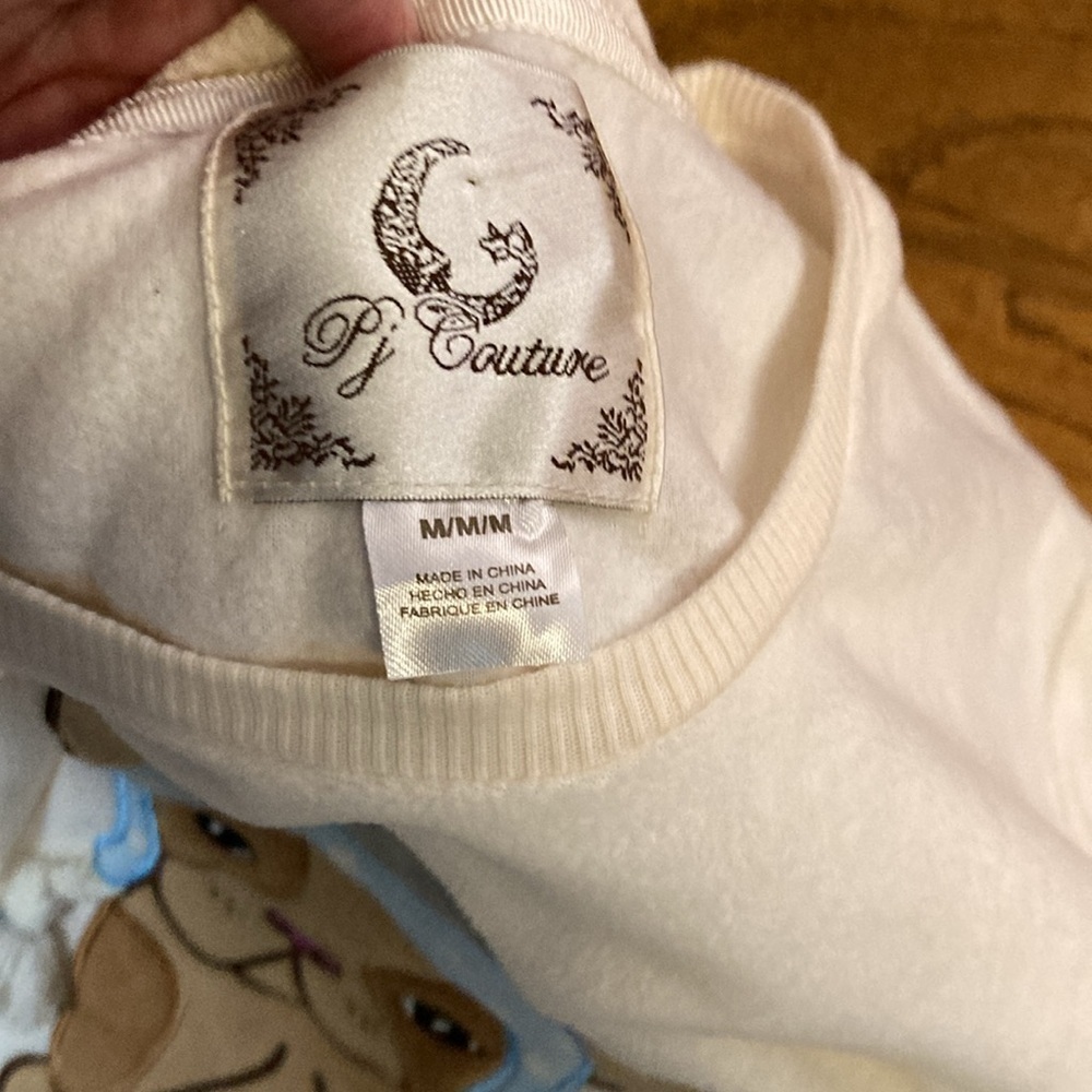PJ Couture Women’s Medium White and Blue Dog Pajama set NWT - Picture 4 of 4